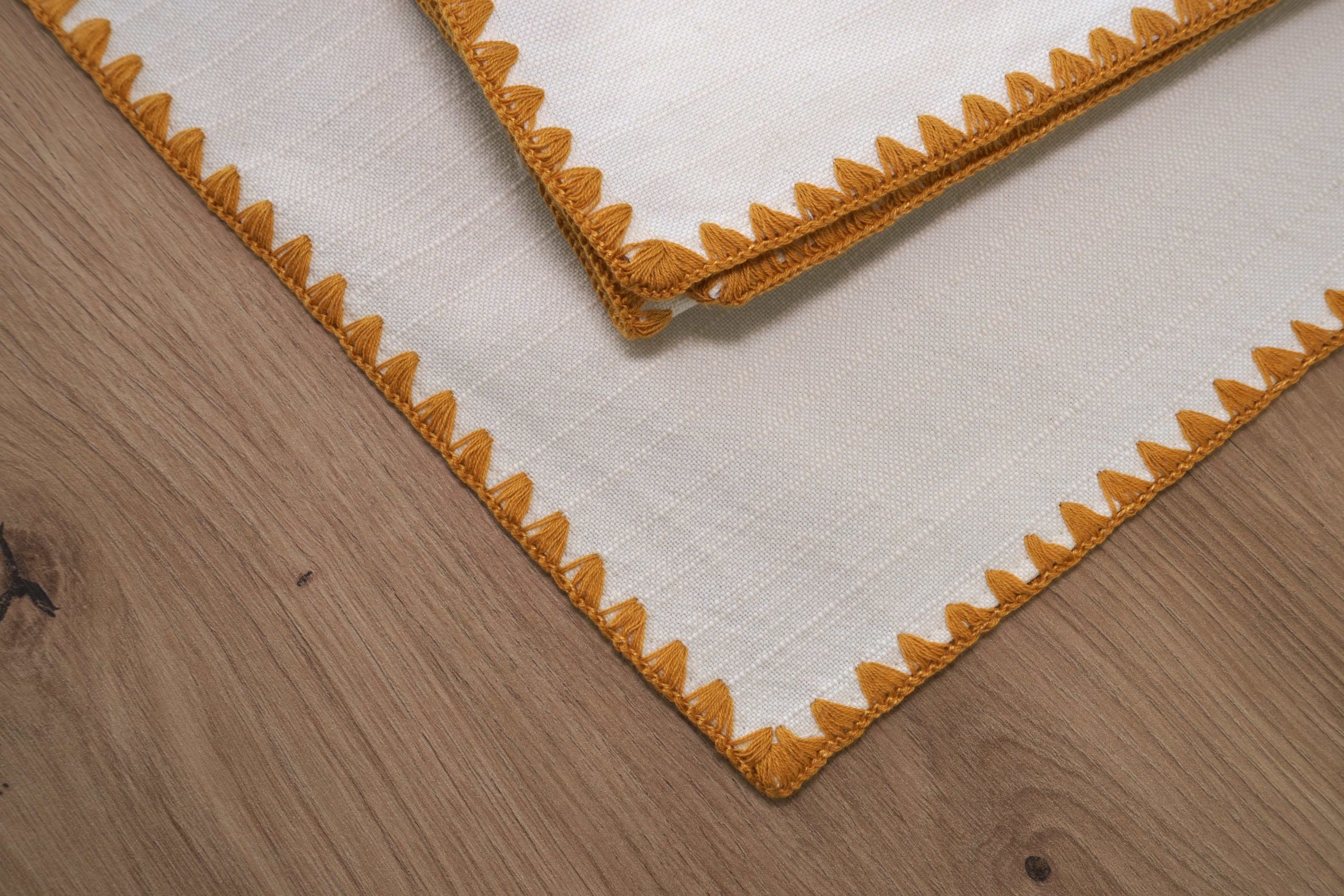 Loira ecrù con punto cavallo senape 4-min